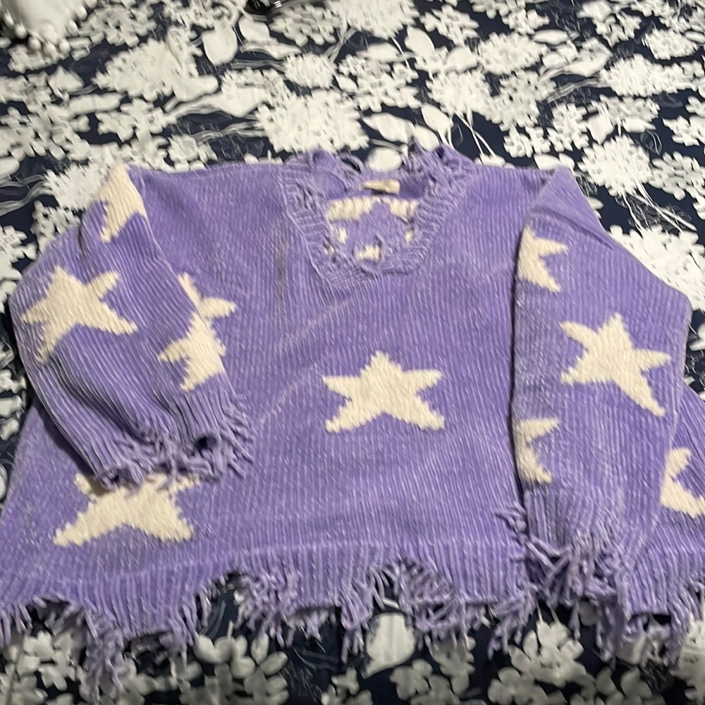 Beautiful Oddy sweater